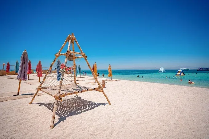 Sandy beach at Paradise Island