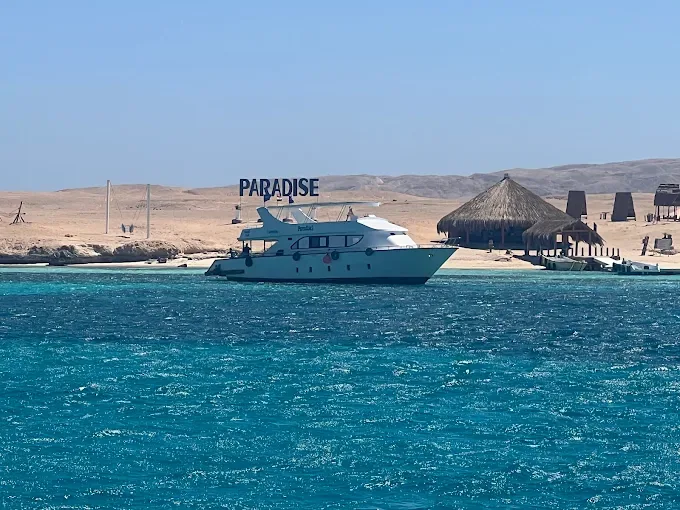 Boat approaching Paradise Island